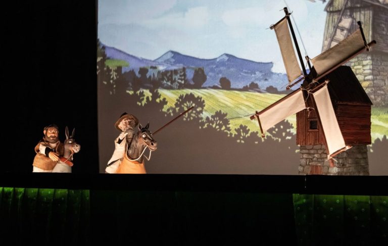 Don Quixote at Teatro Joaquim Benite